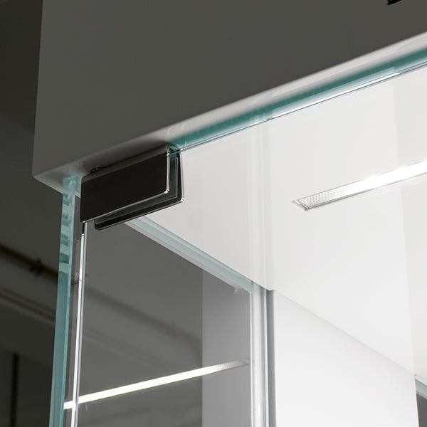 DM263 Jewellery Store Window Display Case Lighted
