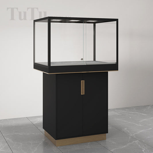 DM52 Window display showcse with sliding door