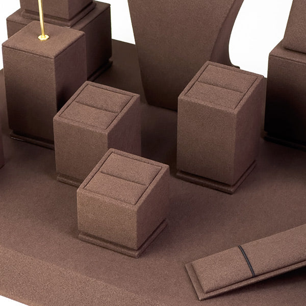 DS202 Jewellery Window Display Set