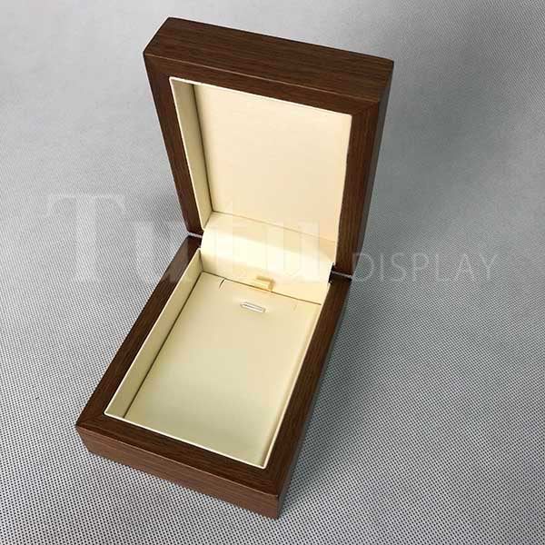 Walnut Wood pendant box | Jewelry box | Wooden pendant Box | Jewelry packaging box