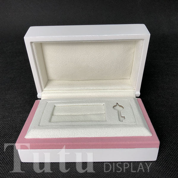 Ring box | Jewelry box | Creamy white box | Gift box