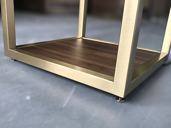 S02 Metal Tower Display case