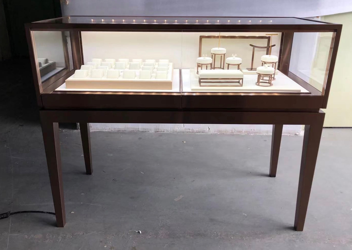 MT32 Jewellery Store Metal Cabinet Showcase