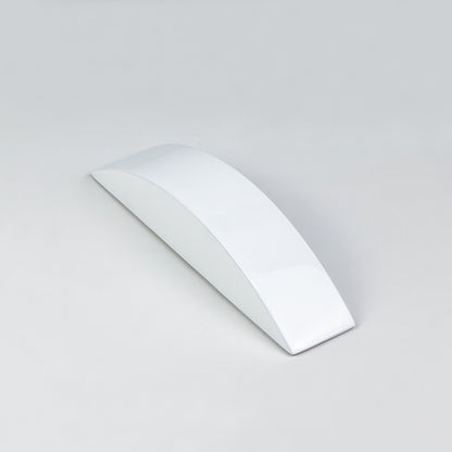 BH080 Glossy White Bracelet Display Ramp Holder