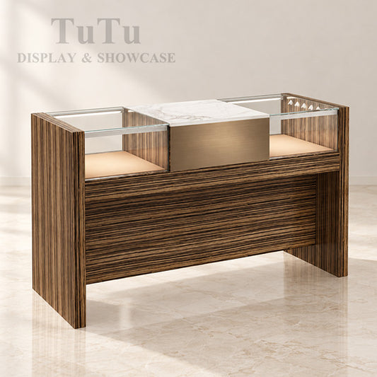 DM14 WOODEN DISPLAY CASE