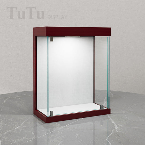 DM17 display showcase