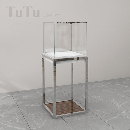 DM20 Tower Display showcase