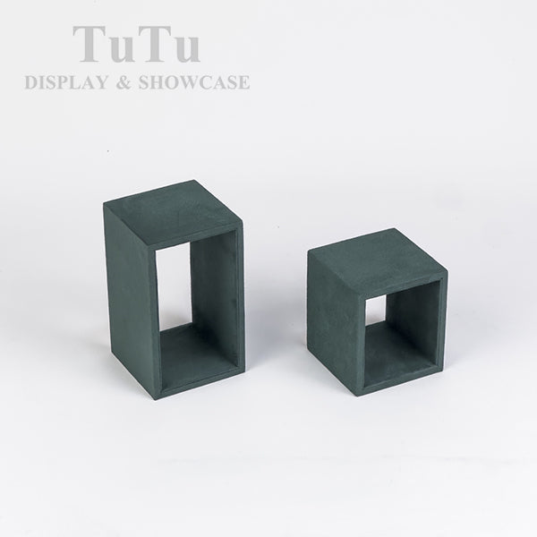 DS409 Jewellery Boutique Window Display Set