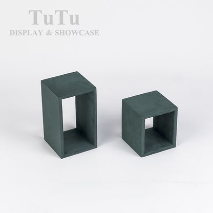 DS409 Jewellery Boutique Window Display Set