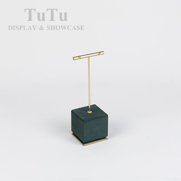 DS409 Jewellery Boutique Window Display Set